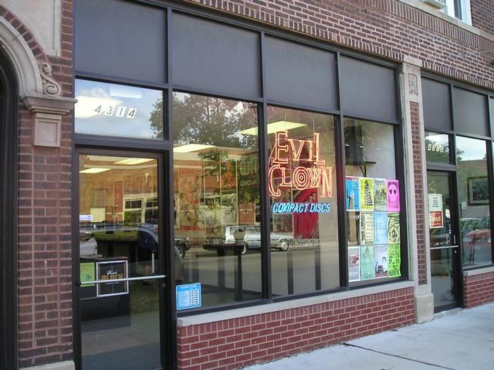 Evil Clown storefront in later years at 4314 N. Lincoln Ave